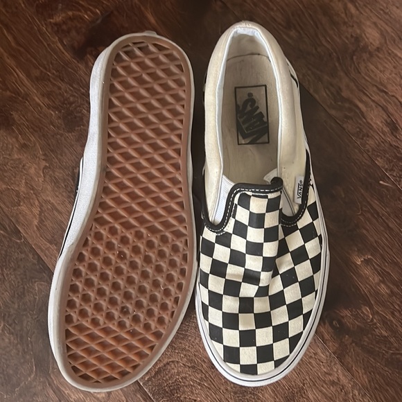 Vans - Picture 3 of 4